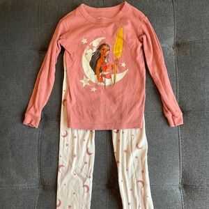 EUC Baby Gap & Disney Pocahontas Pajama Set Size 5